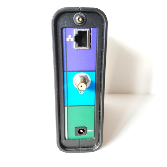 Motorola SB6121 SURFboard DOCSIS 3.0 Cable Modem - Picture 4 of 13